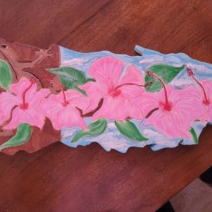 Hand carved flowered plaque of Puerto Rico